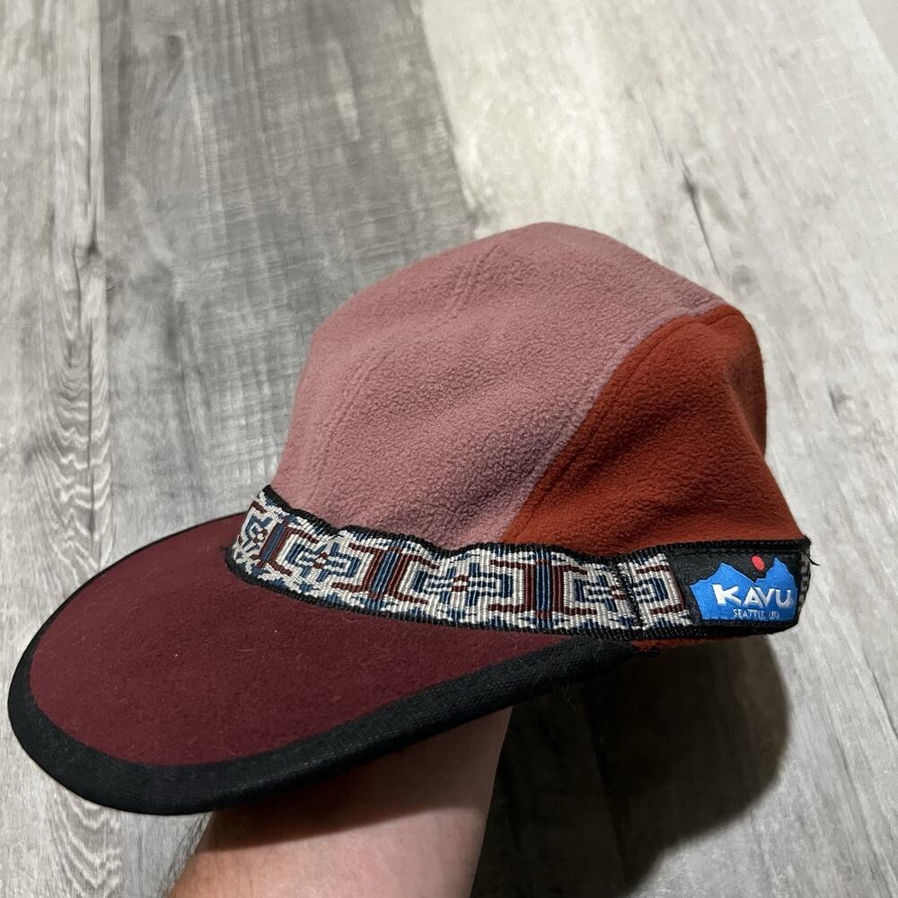 Kavu Fleece Strapcap Rose Color Block Aztec Burgundy Cap Size L Winter USA